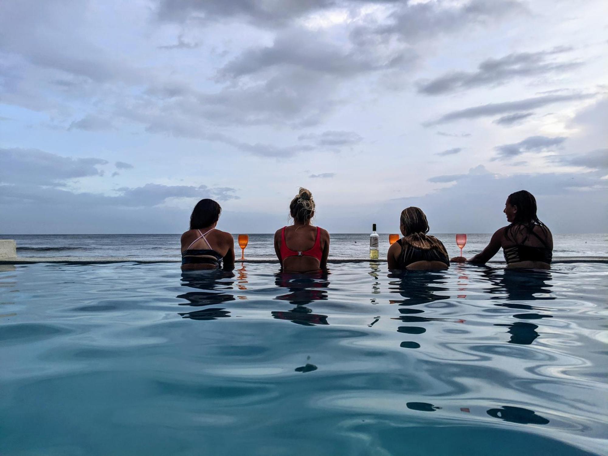 The Free Spirit Hostel Transito エクステリア 写真